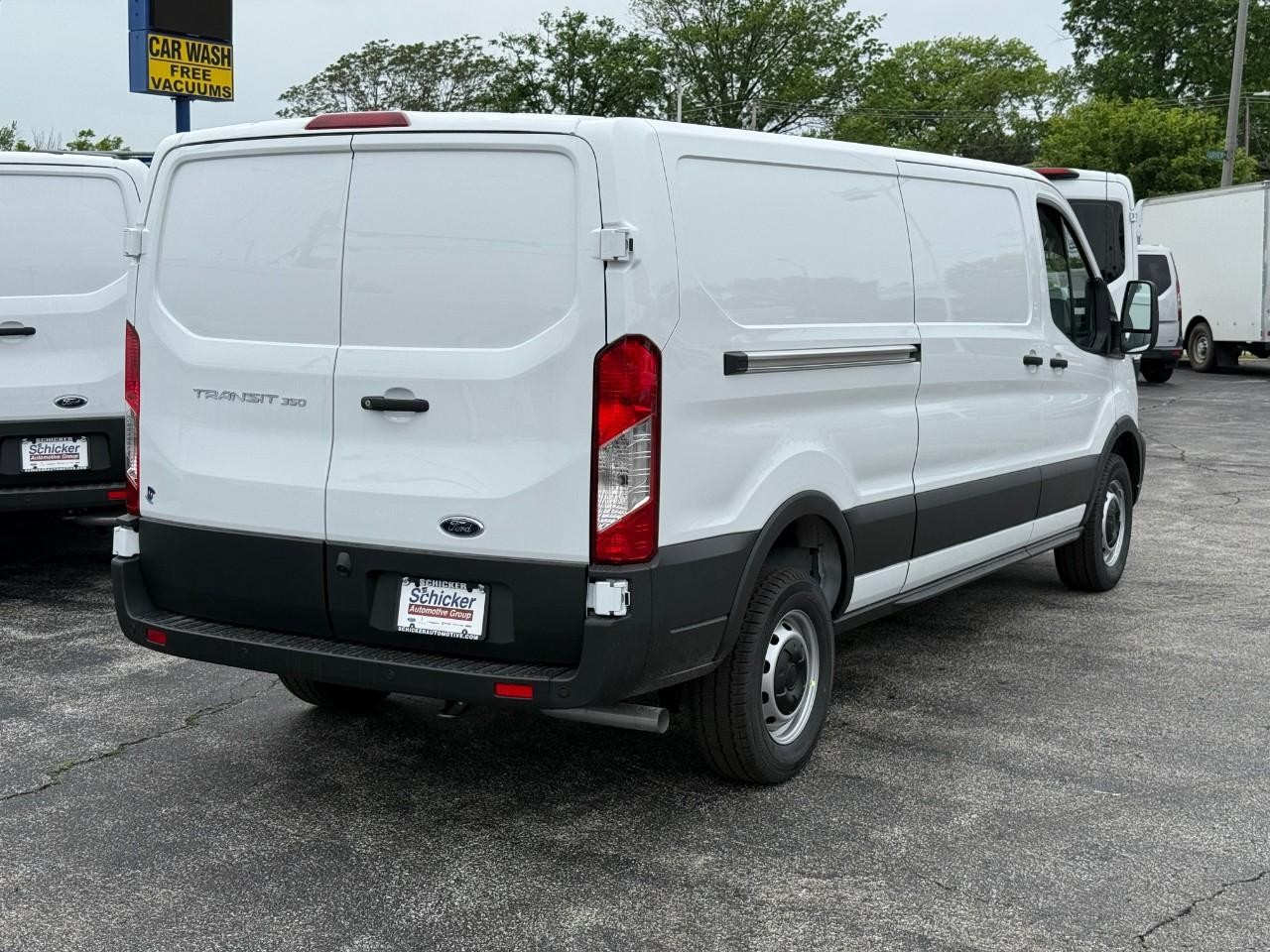 Ford Transit Cargo Van Vehicle Full-screen Gallery Image 03