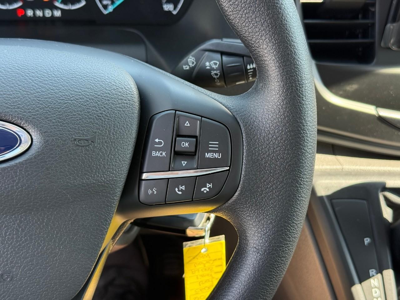 Ford Transit Passenger Wagon Vehicle Full-screen Gallery Image 12