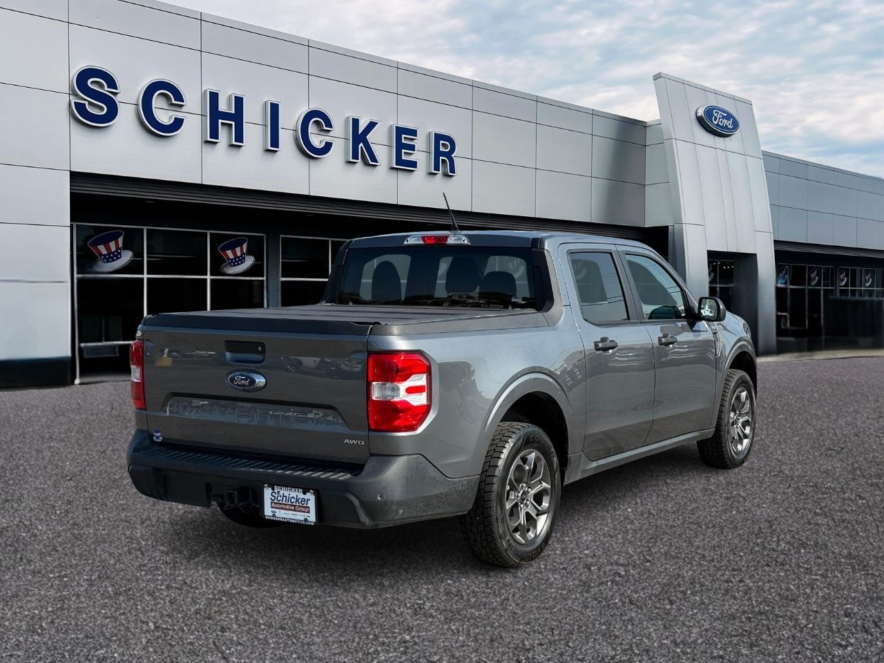 Ford Maverick Vehicle Full-screen Gallery Image 02