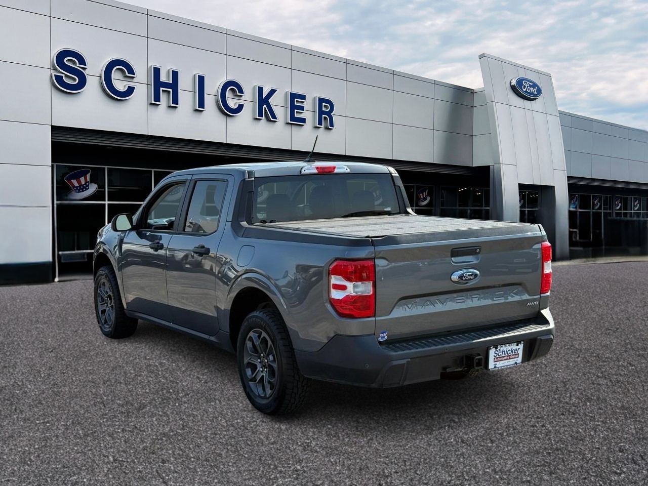 Ford Maverick Vehicle Full-screen Gallery Image 03