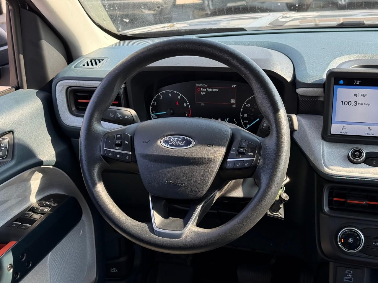 Ford Maverick Vehicle Full-screen Gallery Image 08