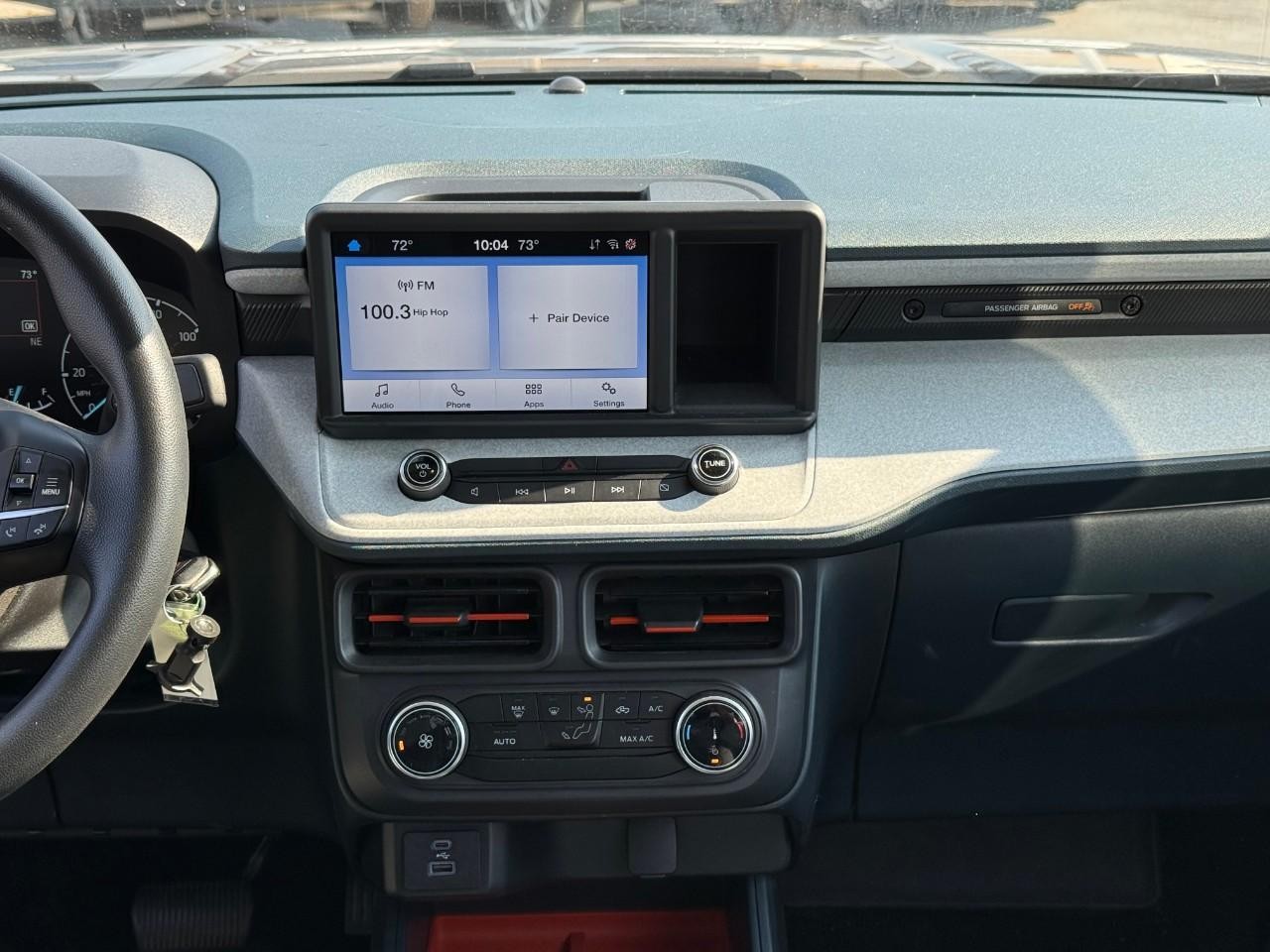 Ford Maverick Vehicle Full-screen Gallery Image 09