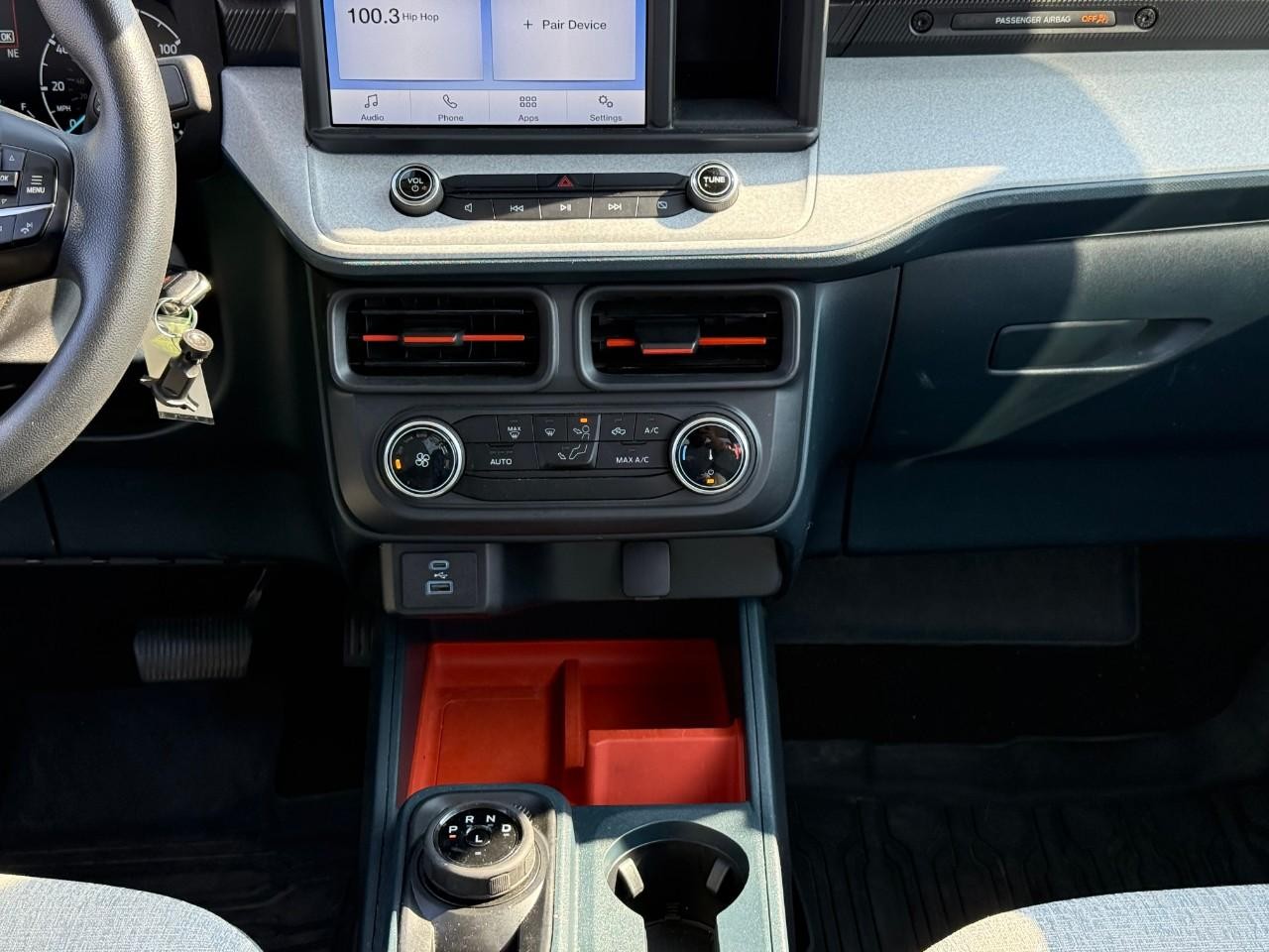 Ford Maverick Vehicle Full-screen Gallery Image 10