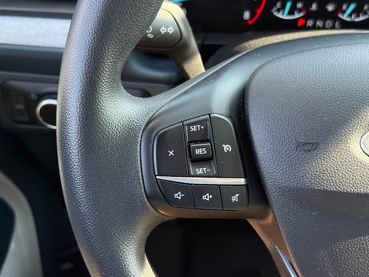 Ford Maverick Vehicle Full-screen Gallery Image 16