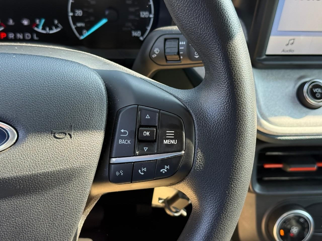 Ford Maverick Vehicle Full-screen Gallery Image 17