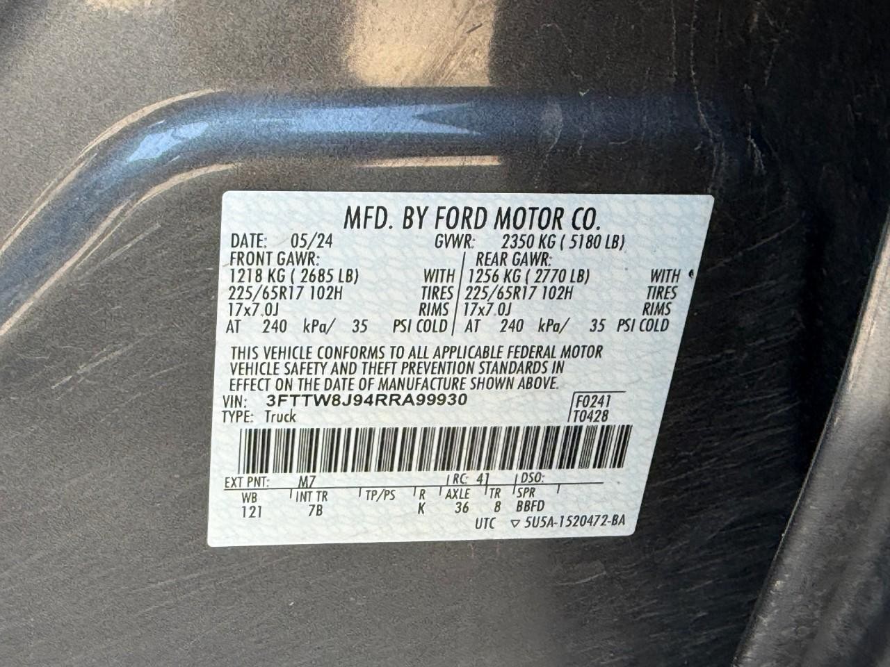 Ford Maverick Vehicle Full-screen Gallery Image 21