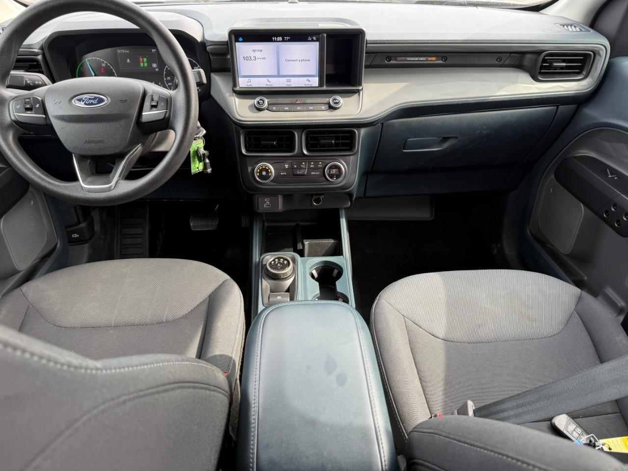 Ford Maverick Vehicle Full-screen Gallery Image 06