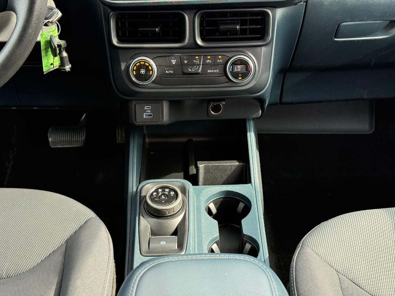 Ford Maverick Vehicle Full-screen Gallery Image 10