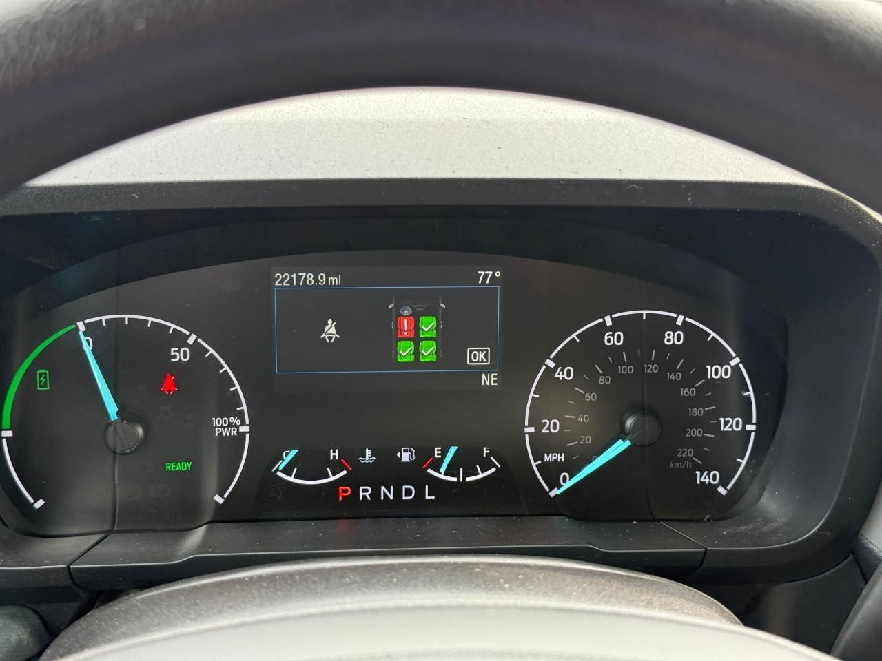 Ford Maverick Vehicle Full-screen Gallery Image 16