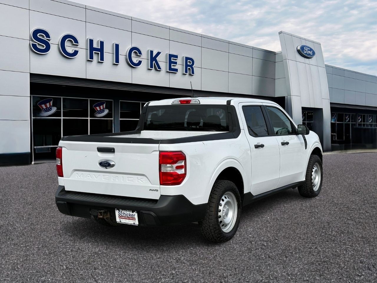 Ford Maverick Vehicle Full-screen Gallery Image 02