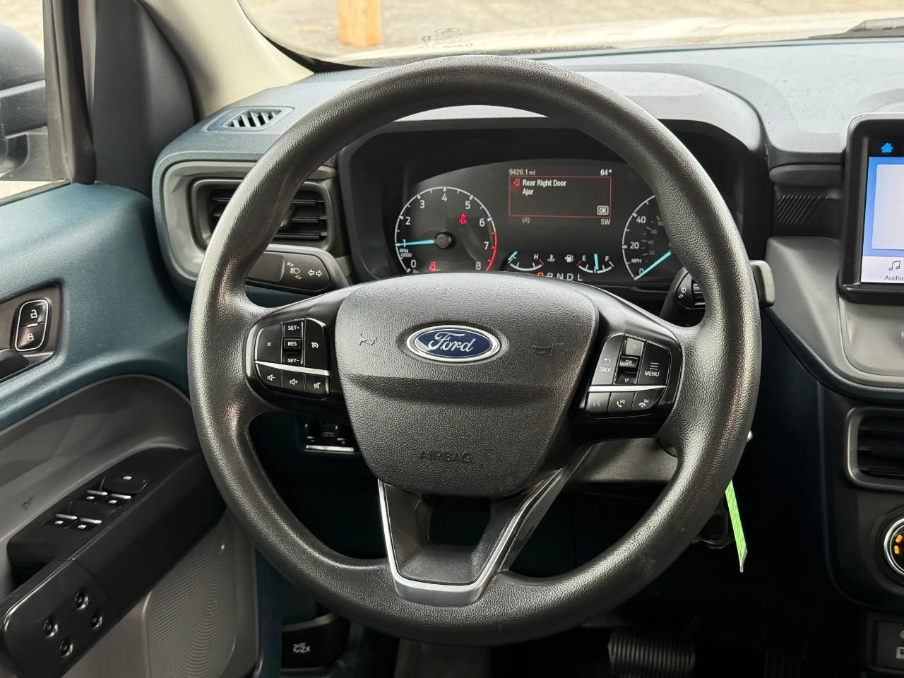 Ford Maverick Vehicle Full-screen Gallery Image 07