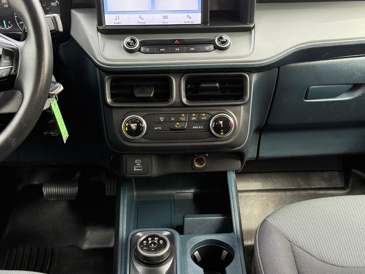 Ford Maverick Vehicle Full-screen Gallery Image 09