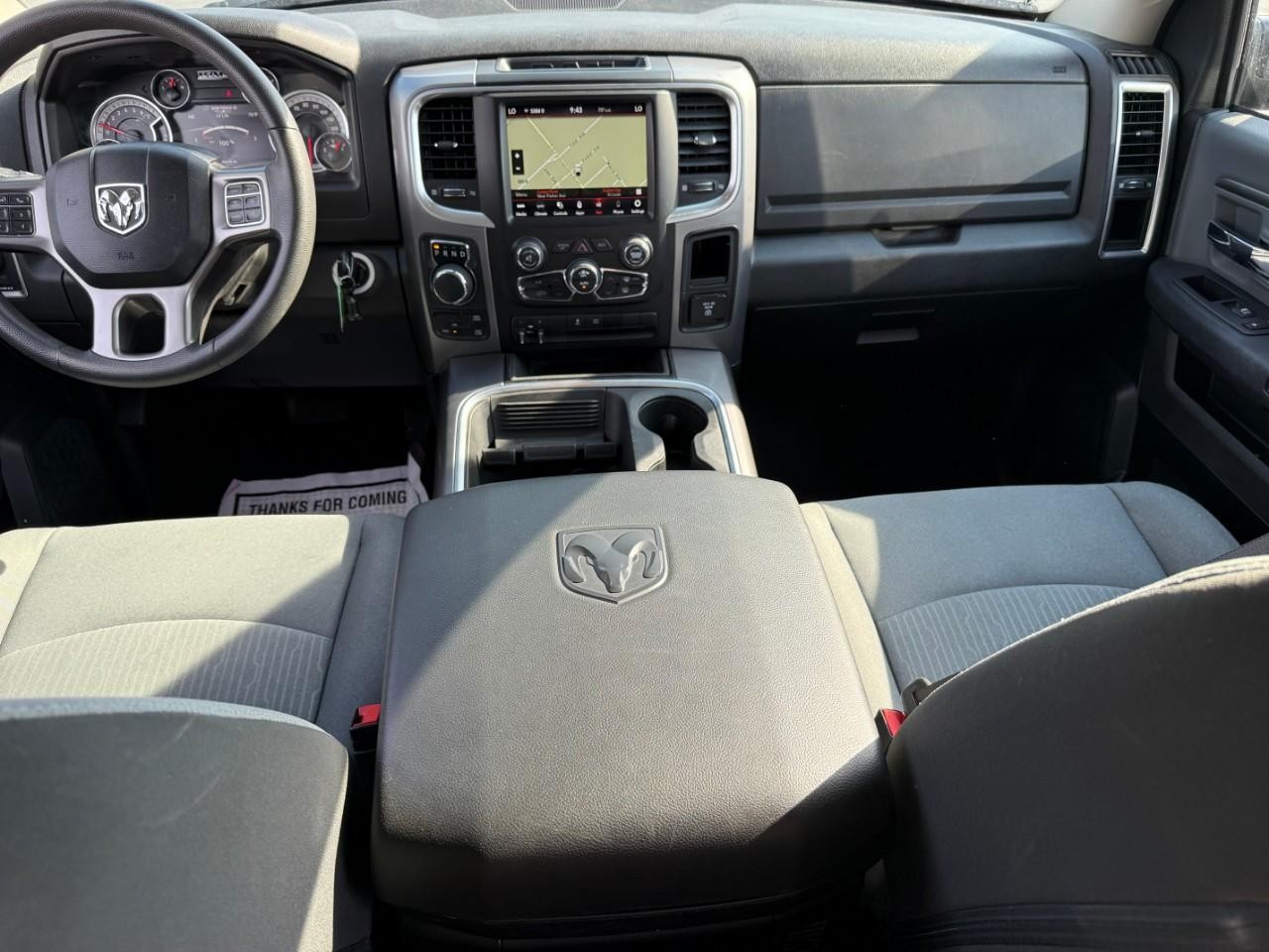 Ram 1500 Classic Vehicle Full-screen Gallery Image 06