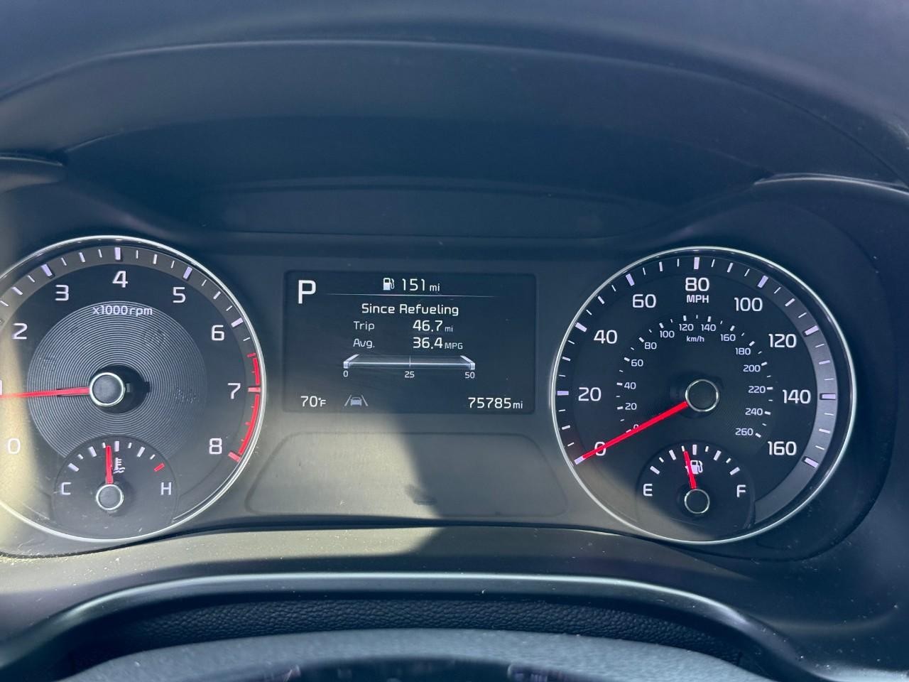 Kia Forte Vehicle Full-screen Gallery Image 17