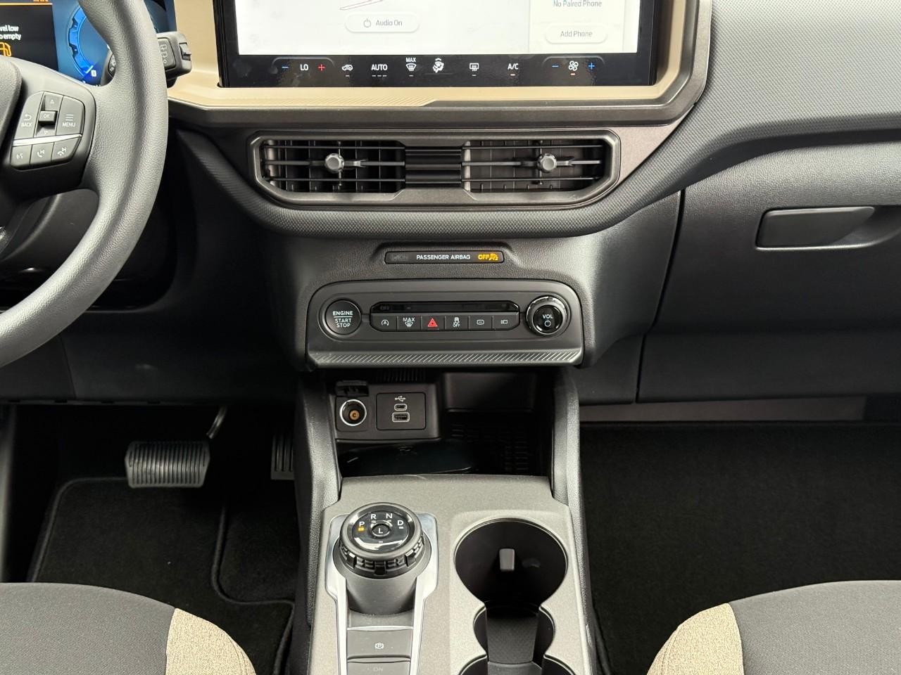 Ford Bronco Sport Vehicle Full-screen Gallery Image 09