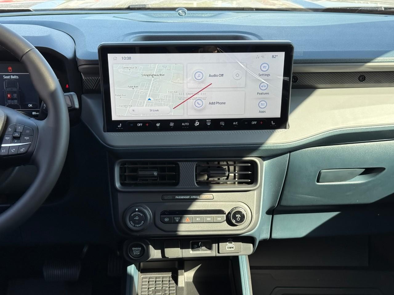 Ford Maverick Vehicle Full-screen Gallery Image 08