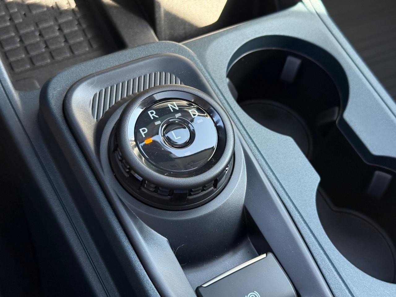 Ford Maverick Vehicle Full-screen Gallery Image 15