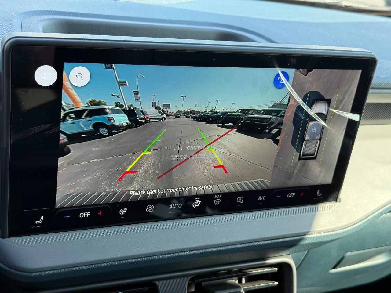 Ford Maverick Vehicle Full-screen Gallery Image 17