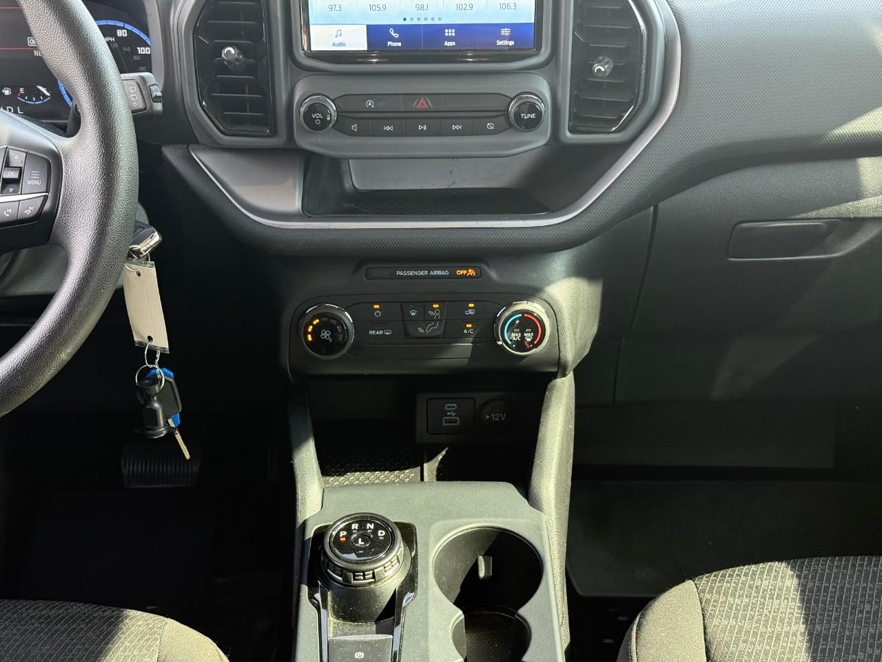 Ford Bronco Sport Vehicle Full-screen Gallery Image 09