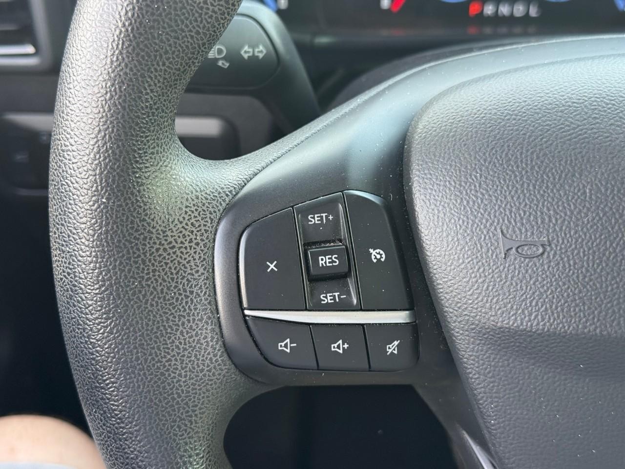 Ford Bronco Sport Vehicle Full-screen Gallery Image 15