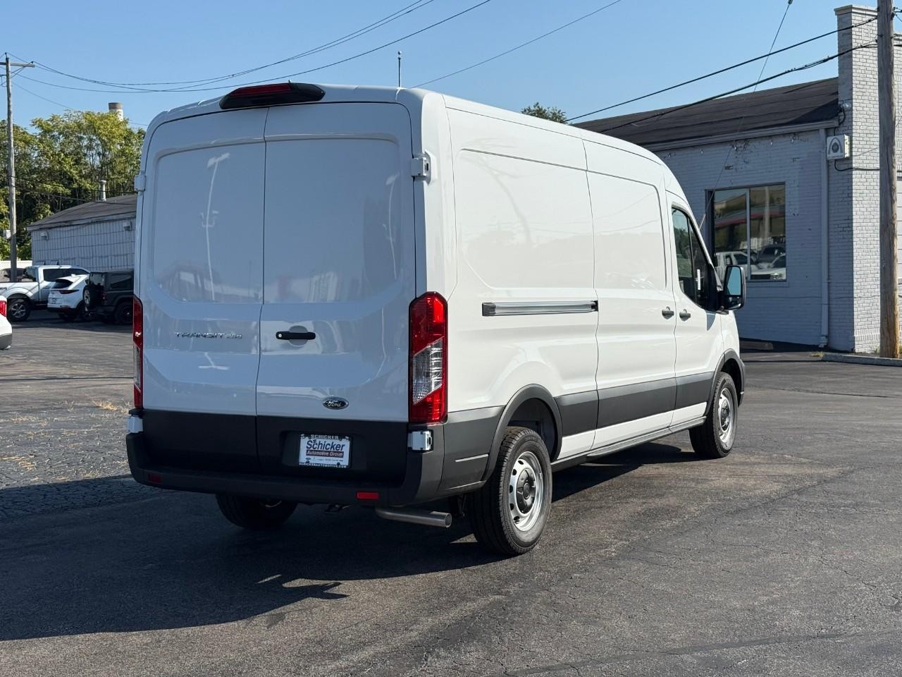 Ford Transit Cargo Van Vehicle Full-screen Gallery Image 03