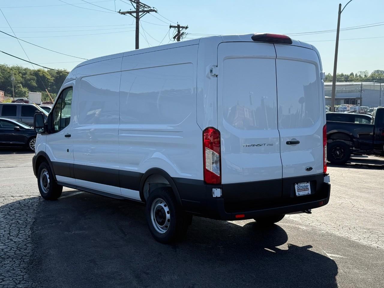 Ford Transit Cargo Van Vehicle Full-screen Gallery Image 04
