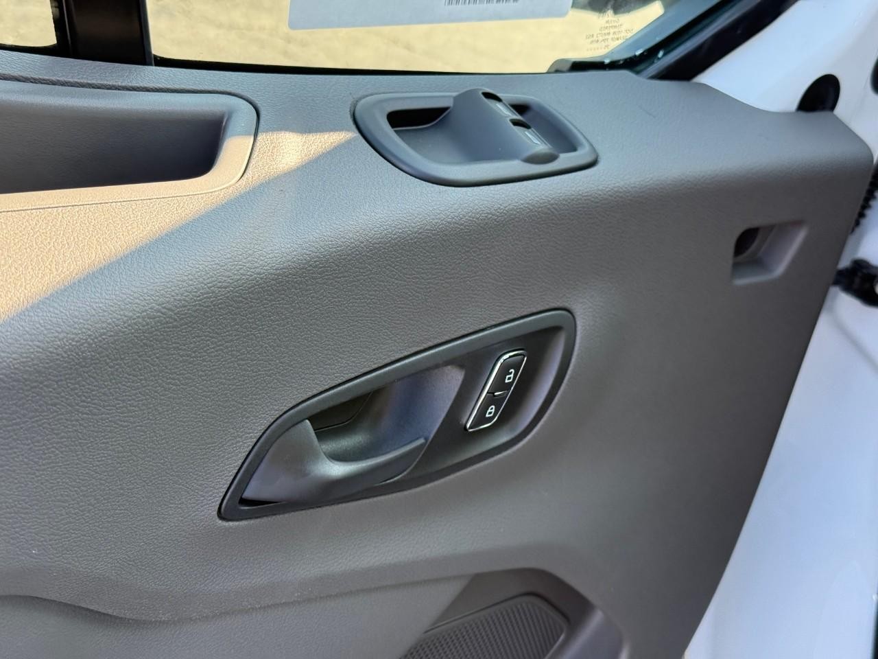 Ford Transit Cargo Van Vehicle Full-screen Gallery Image 10