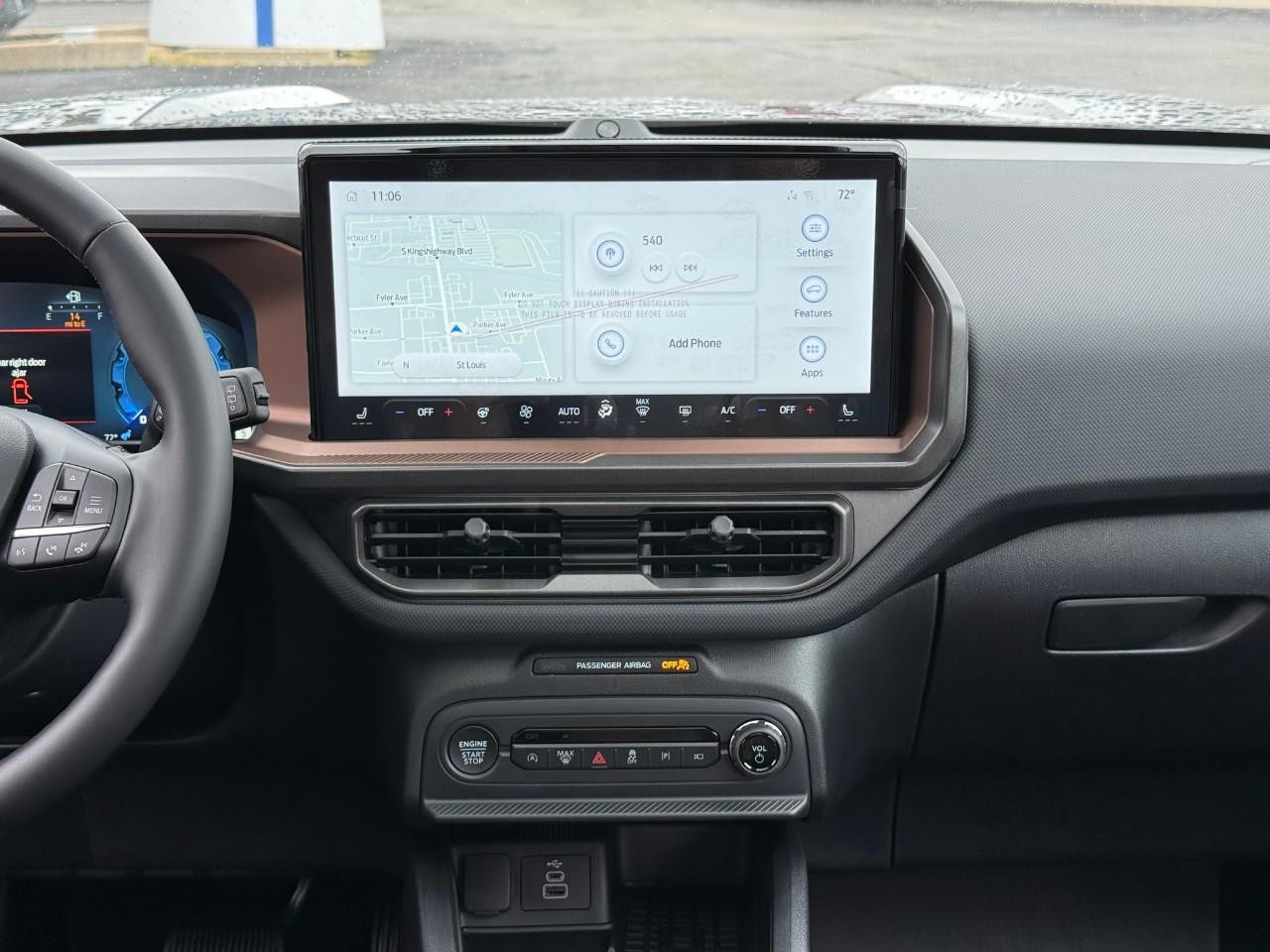 Ford Bronco Sport Vehicle Full-screen Gallery Image 08