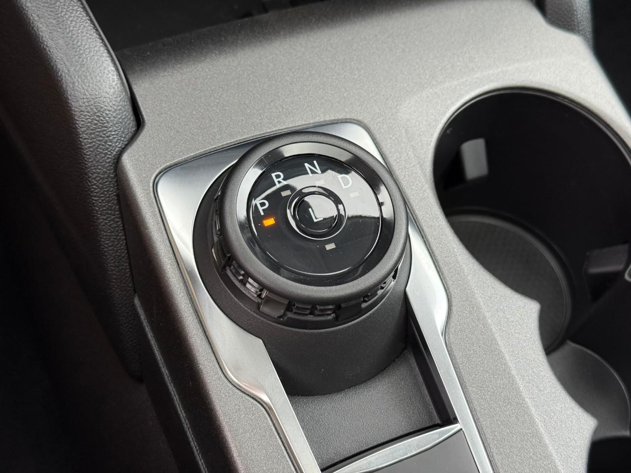 Ford Bronco Sport Vehicle Full-screen Gallery Image 16