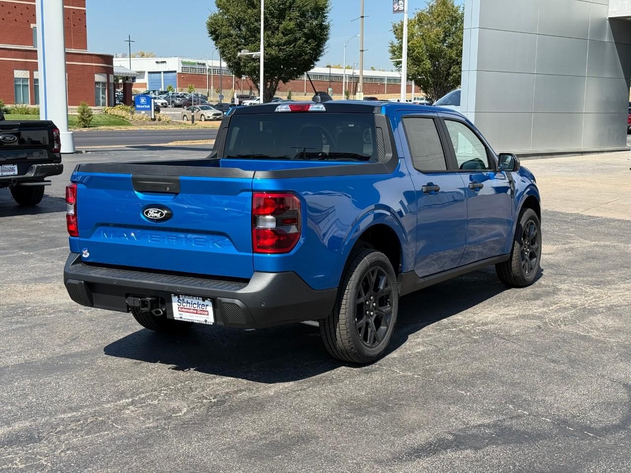 Ford Maverick Vehicle Full-screen Gallery Image 03