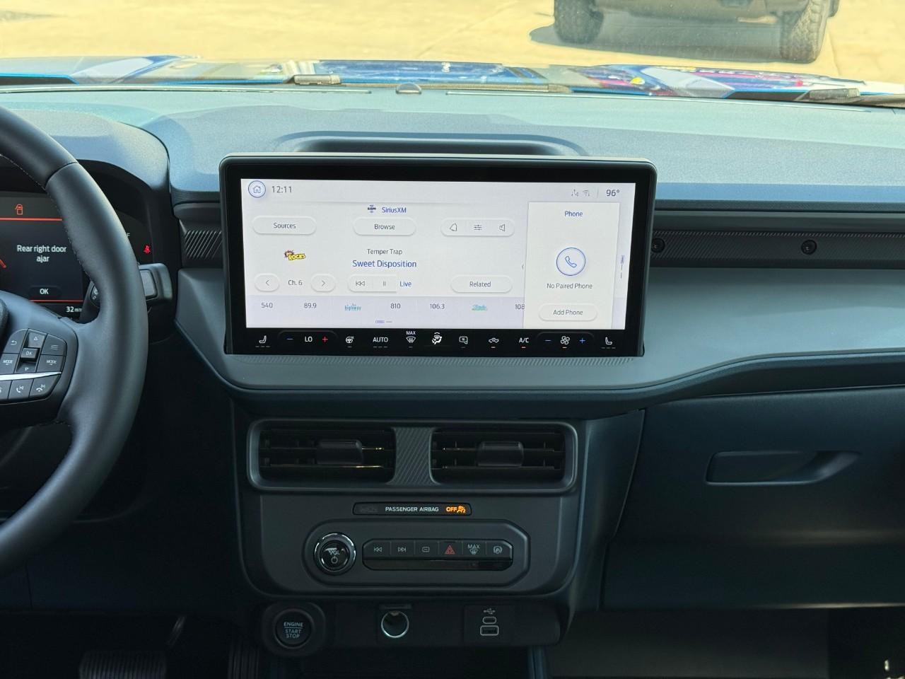 Ford Maverick Vehicle Full-screen Gallery Image 08