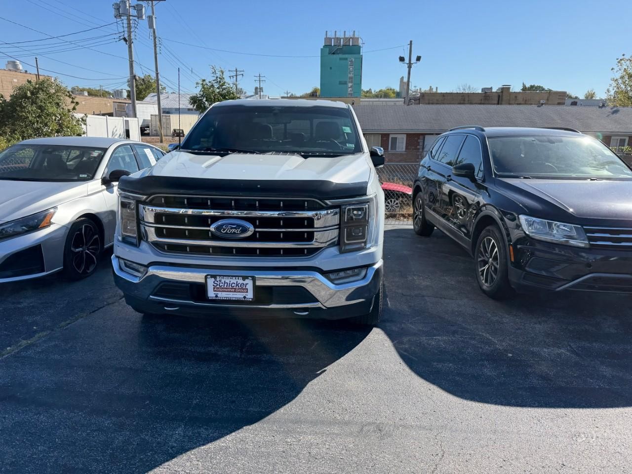 Ford F-150 Vehicle Full-screen Gallery Image 03