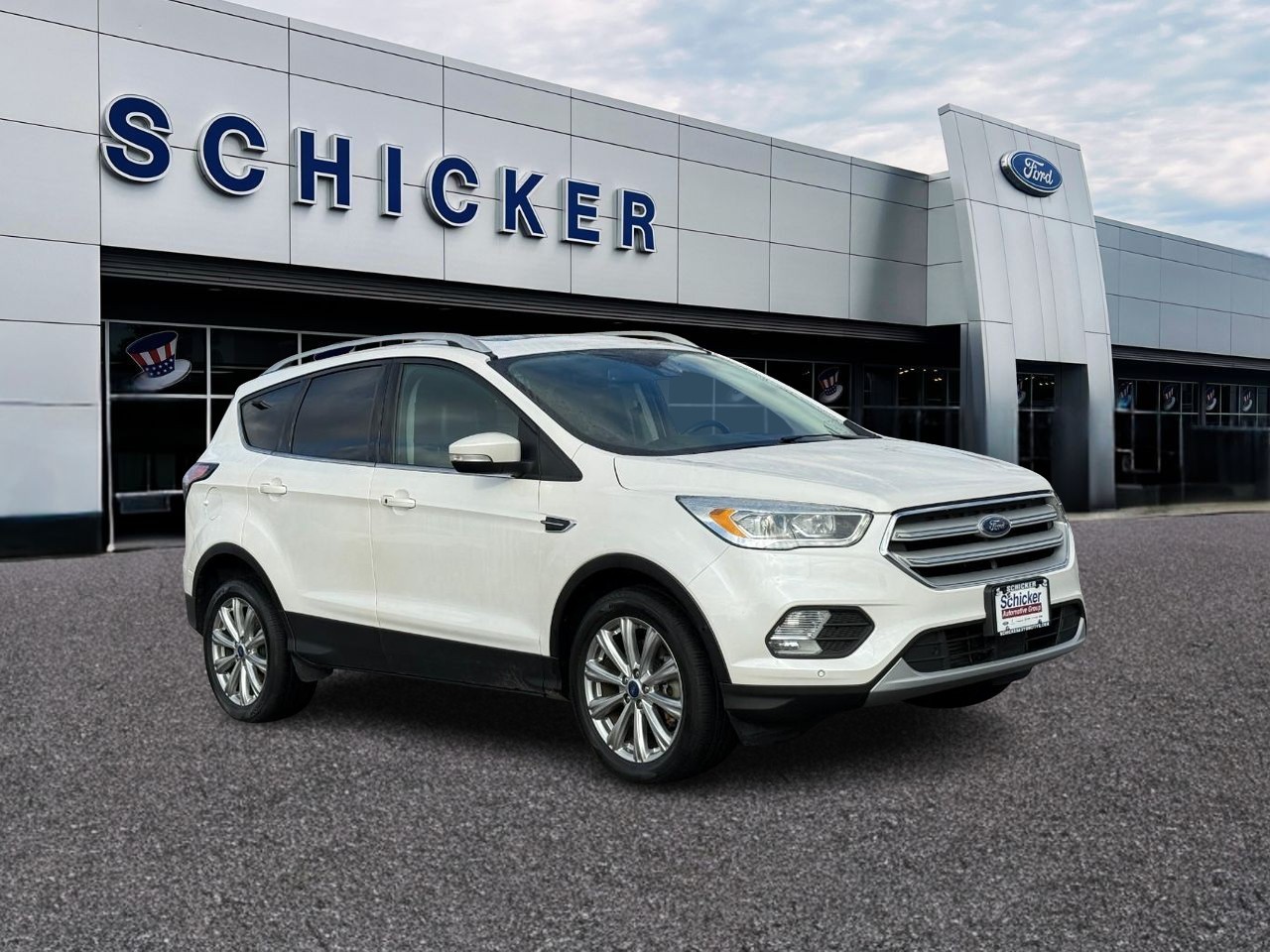 2018 Ford Escape Titanium's photo