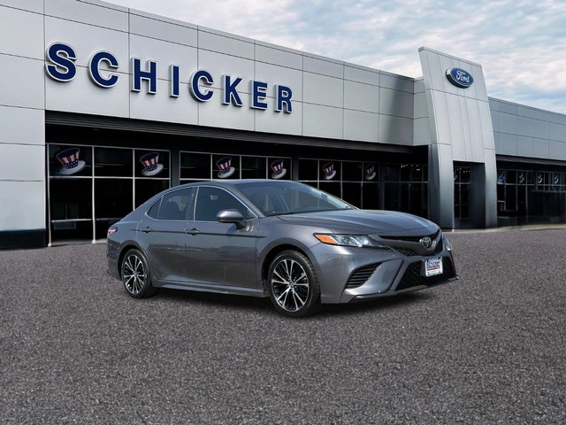 Toyota Camry SE - St. Louis MO