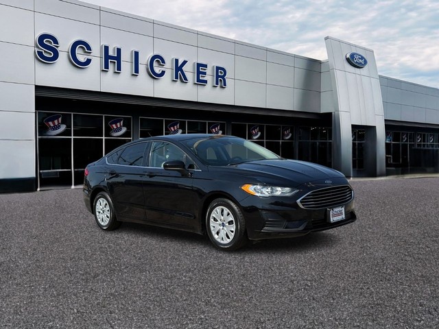 Ford Fusion S - St. Louis MO