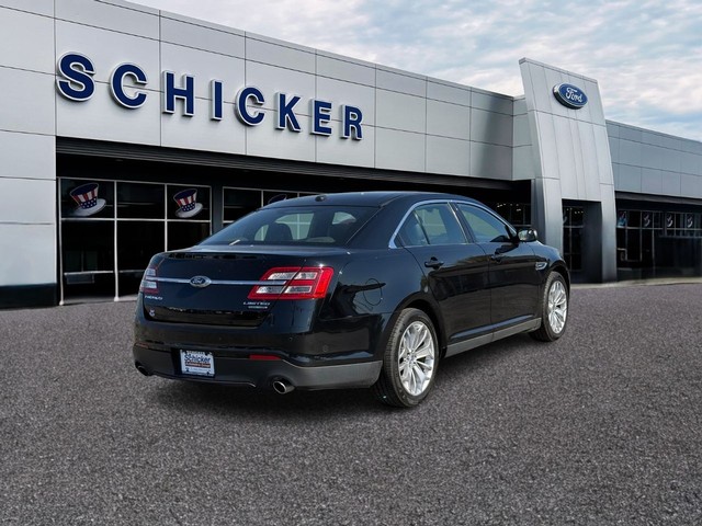 2016 Ford Taurus