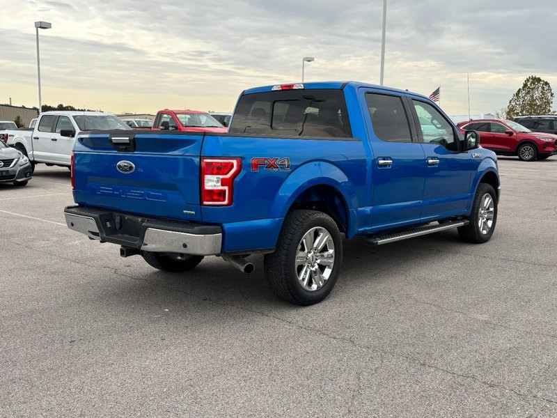 Ford F-150 Vehicle Full-screen Gallery Image 3