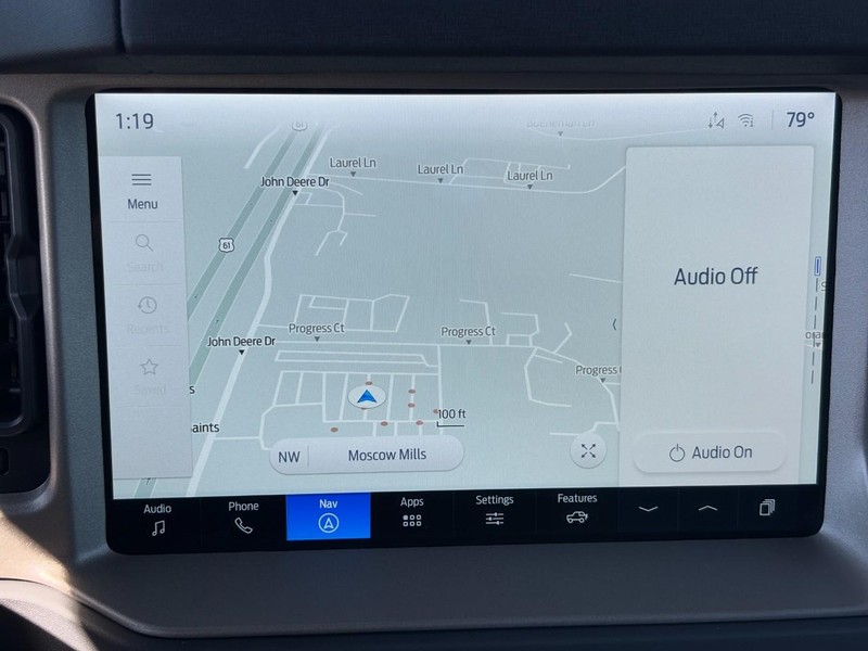 Ford Bronco Vehicle Full-screen Gallery Image 17