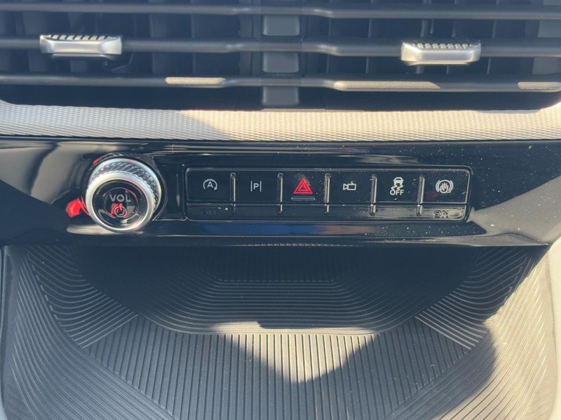 Ford Explorer Vehicle Image 10