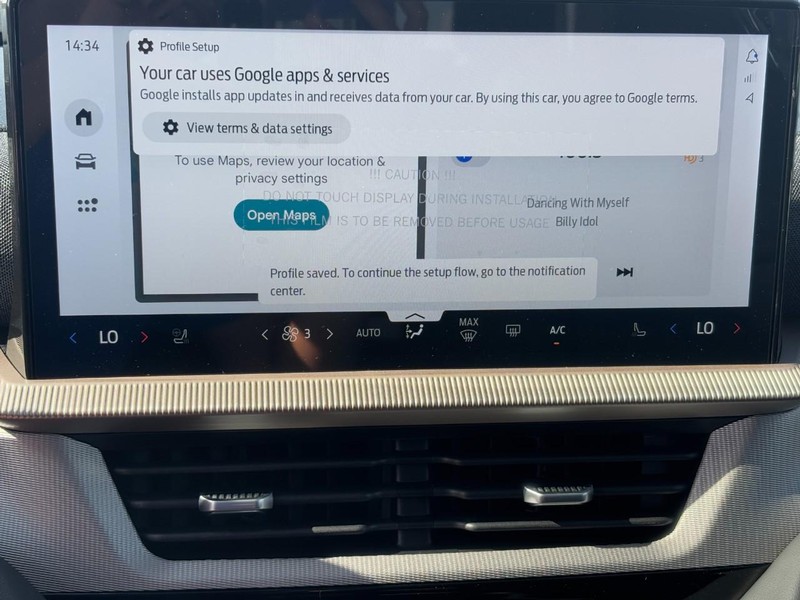 Ford Explorer Vehicle Image 16
