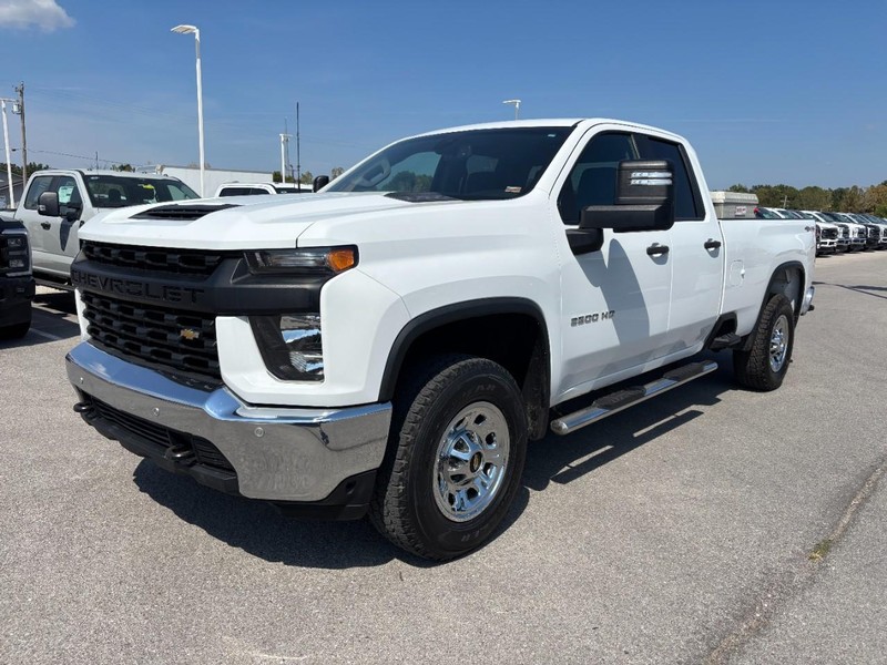 Chevrolet Silverado 2500HD Vehicle Full-screen Gallery Image 8