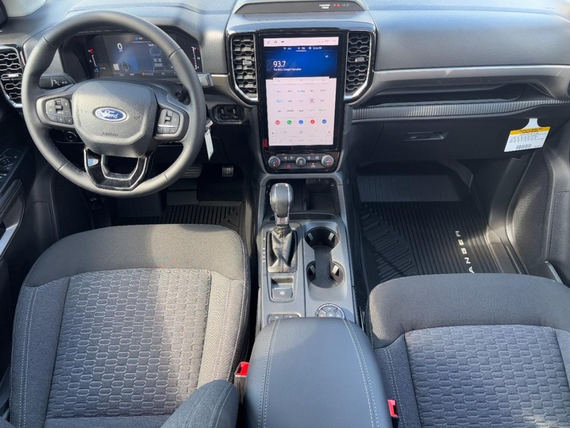 Ford Ranger Vehicle Full-screen Gallery Image 6