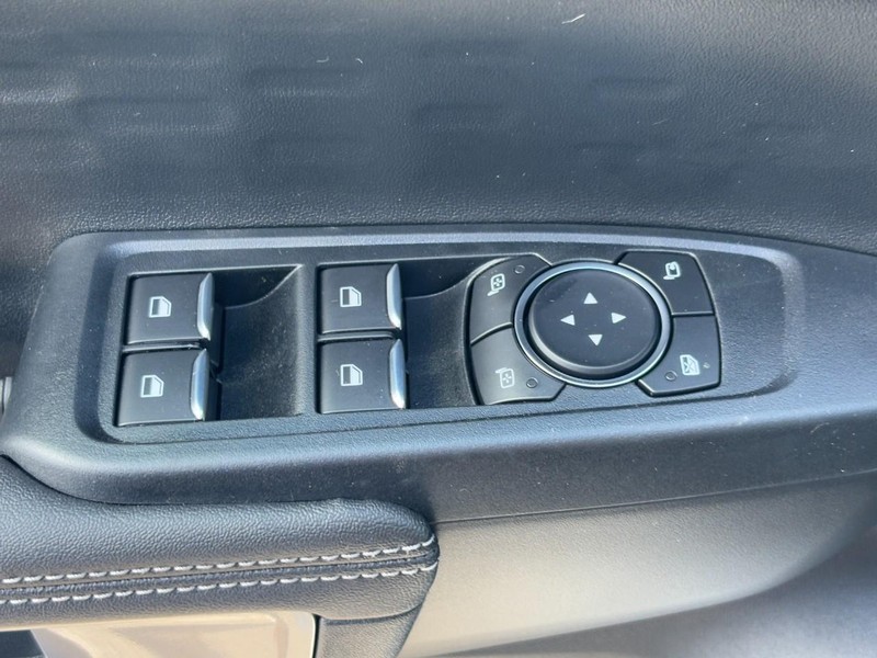 Ford Ranger Vehicle Full-screen Gallery Image 19