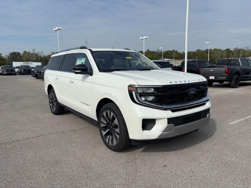 Ford Expedition Max Vehicle Full-screen Gallery Image 2