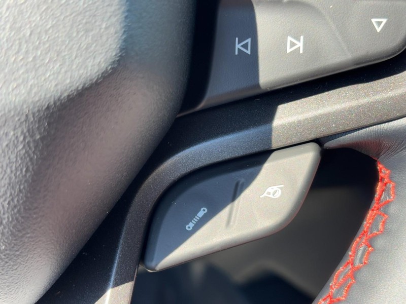 Ford Bronco Vehicle Full-screen Gallery Image 15