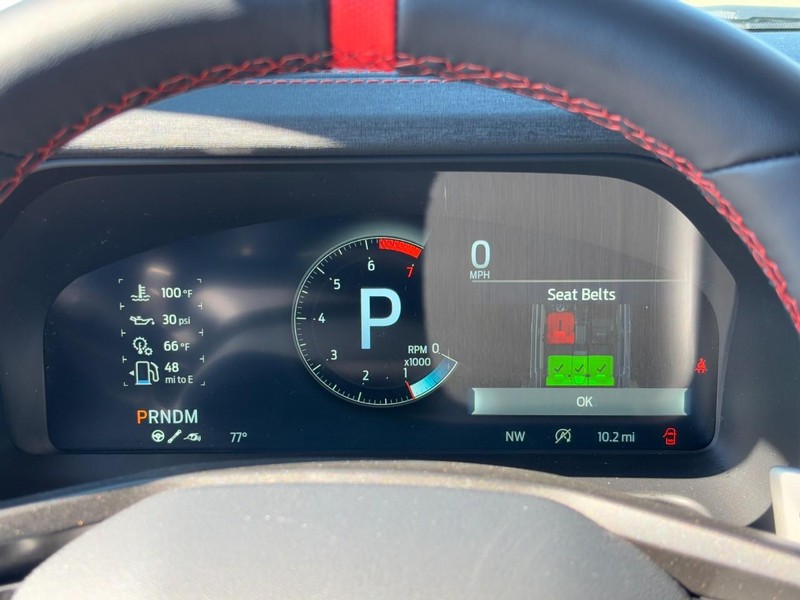 Ford Bronco Vehicle Full-screen Gallery Image 16