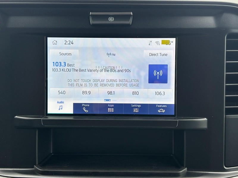 Ford Super Duty F-350 DRW Vehicle Full-screen Gallery Image 8