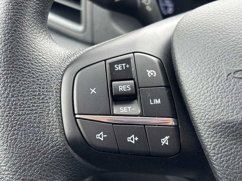 Ford Transit Cutaway Vehicle Full-screen Gallery Image 8