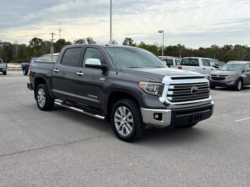 Toyota Tundra 4WD Vehicle Full-screen Gallery Image 2