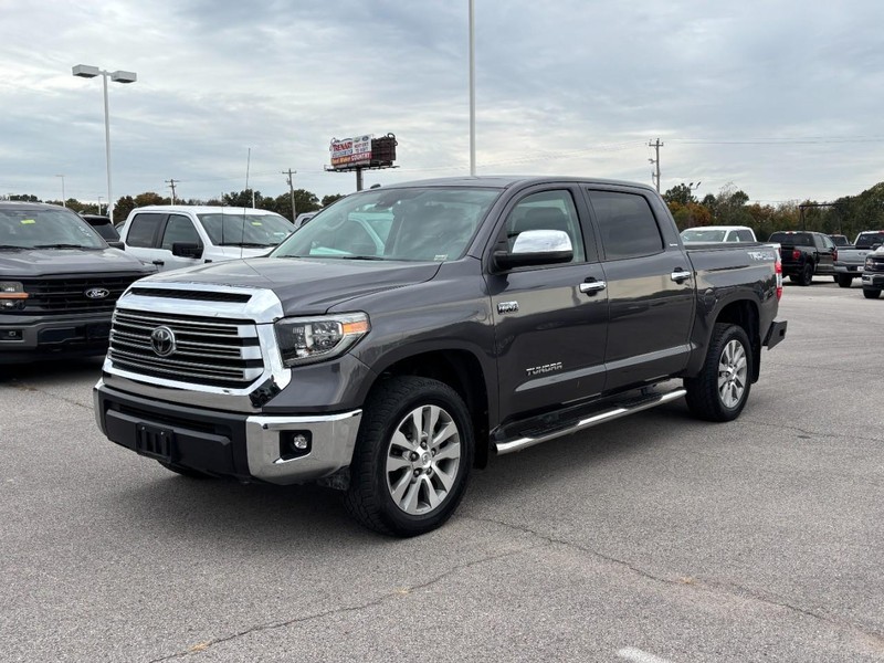 Toyota Tundra 4WD Vehicle Full-screen Gallery Image 8
